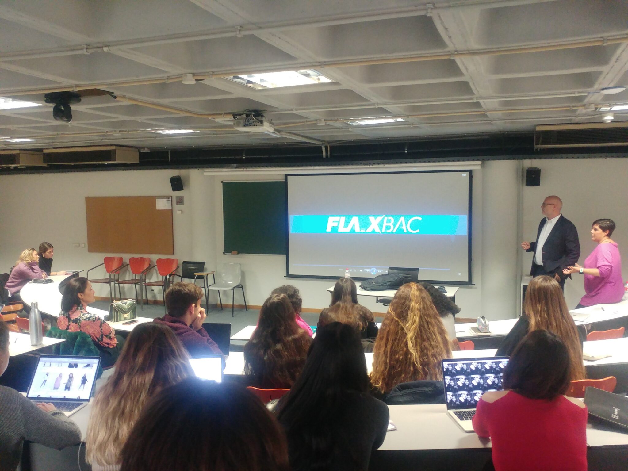 Roldós Media, de nuevo en la universidad